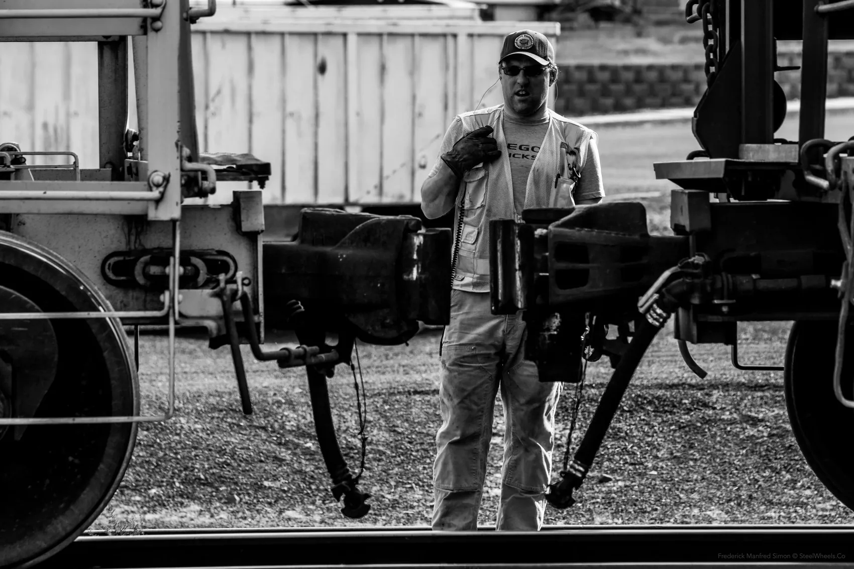 Conductor and Engineer Zachery Hastings bringing cars to a joint at Almira
